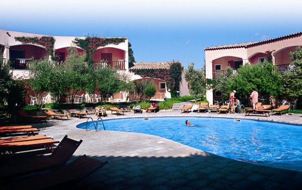 Resort Cala Di Falco Cannigione Eksteriør billede