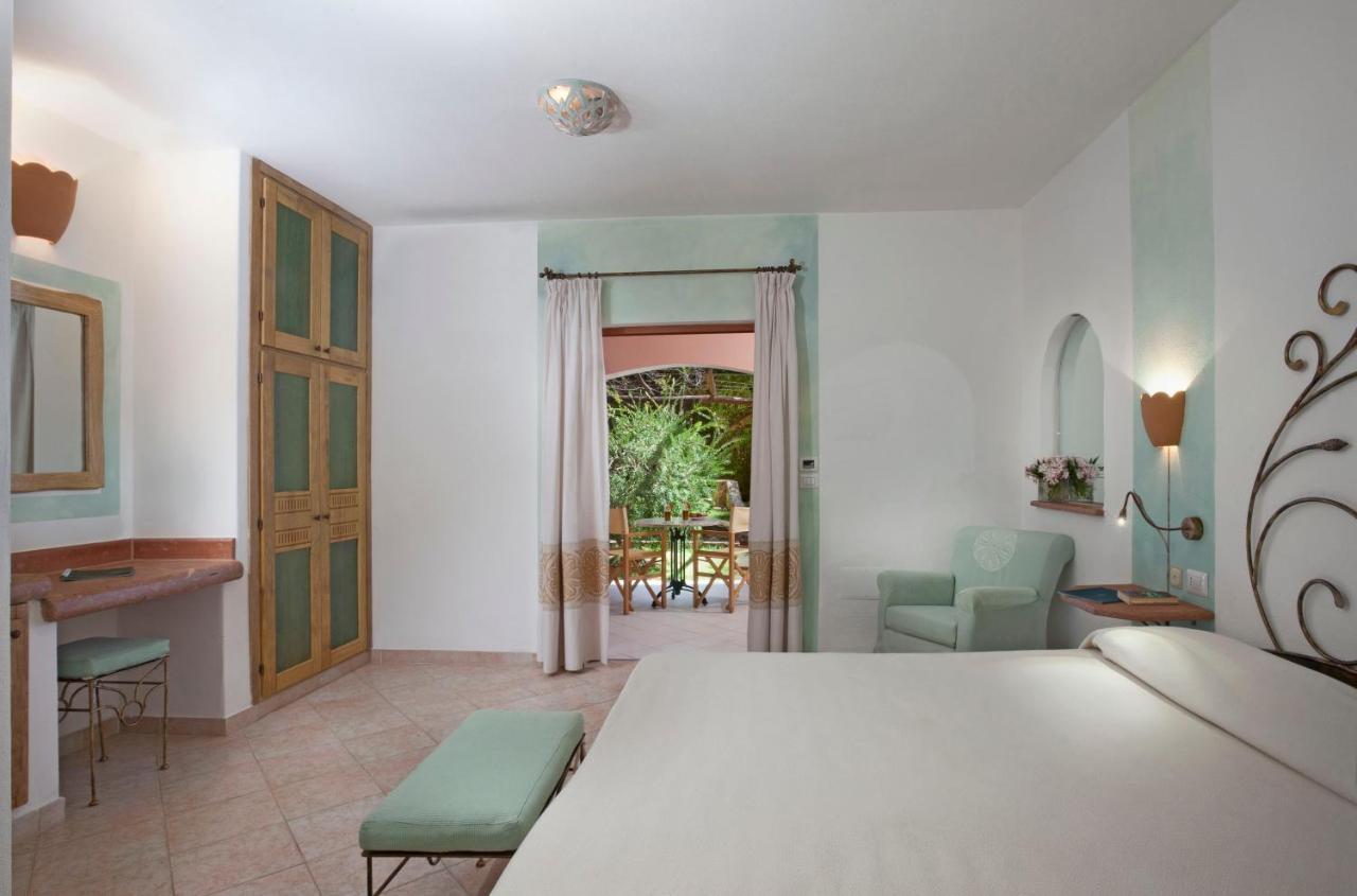 Resort Cala Di Falco Cannigione Eksteriør billede